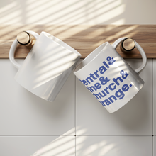 DT_Streets_Lifestyle_Hanging_Mockup.png